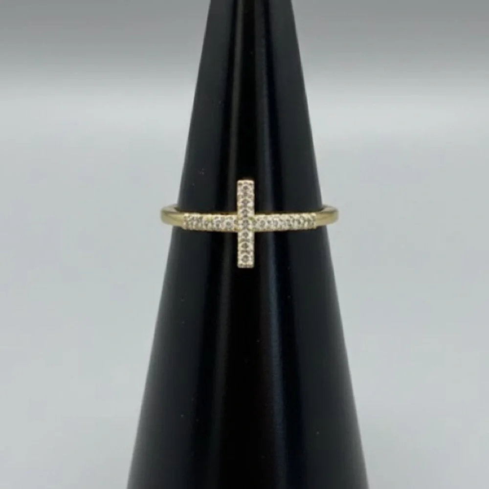 NWT .28CT Gold Moissanite Cross Ring Size 9 Retail $200